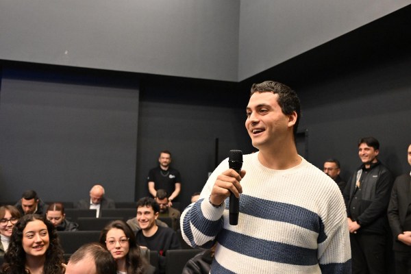 Balıkesir’de Başkan Akın gençlerle buluştu