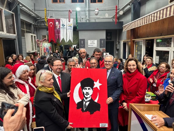 Bandırma'da Kadın Emeğiyle Yeni Yıl Coşkusu