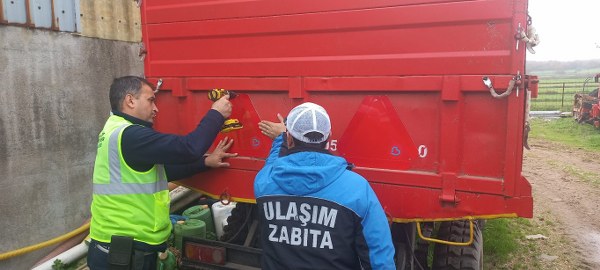 Büyükşehirden Gönen’de reflektör desteği
