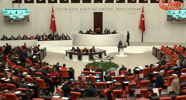 DEM Partili Aydeniz; Kürtler Asla Türk Olmayacak