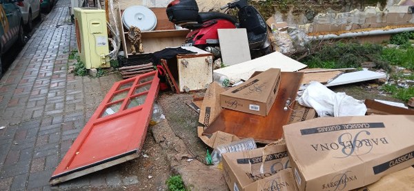 PLAKALI ÇÖPLÜK 10 JA 8.. !