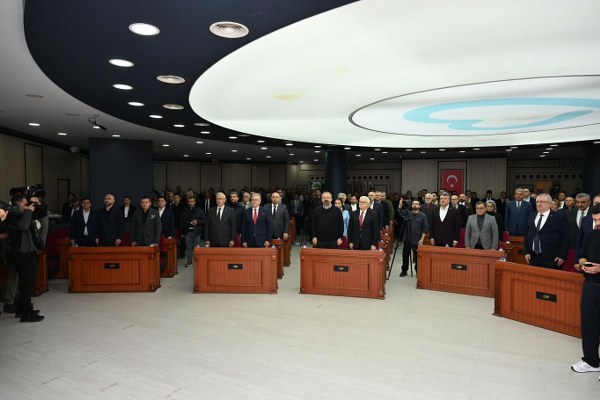 Ahmet Akın; Mensubu olduğum parti Cumhuriyet Halk Partisi’dir”