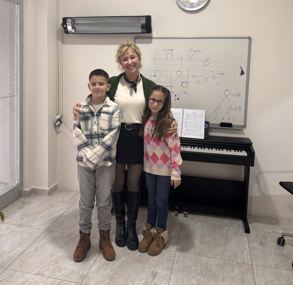 Miray ve Eray Londra Konservatuarına Hazırlanıyor