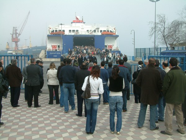 Topal Hizmet deniz Otobüsü
