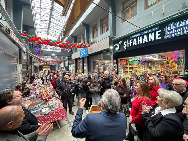BANDIRMA’DA “SEVGİLİLER GÜNÜ ALIŞVERİŞ GÜNLERİ” BAŞLADI