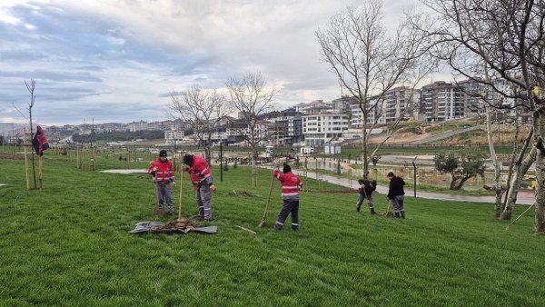 BELEDİYE EKİPLERİ SAHADA: ÇALIŞMALAR ARALIKSIZ SÜRÜYOR 4 BELEDİYE EKİPLERİ SAHADA ÇALIŞMALAR ARALIKSIZ SÜRÜYOR