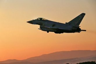 Balıkesir'de F-16 Düştü