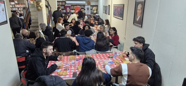 ADD Bandırma Şubesinden Öğrencilere İftar Yemeği