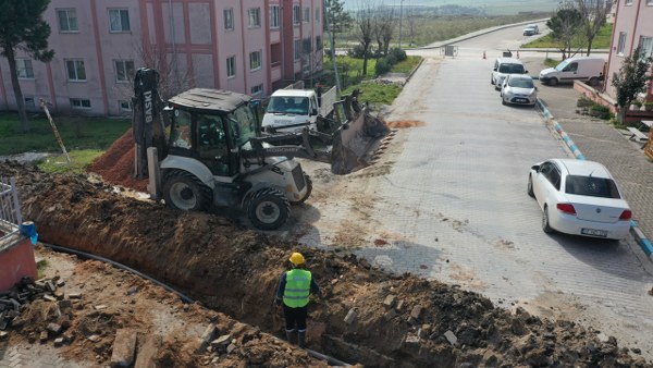 BASKİ Manyas’ta yıllanmış içme suyu hattını yeniledi