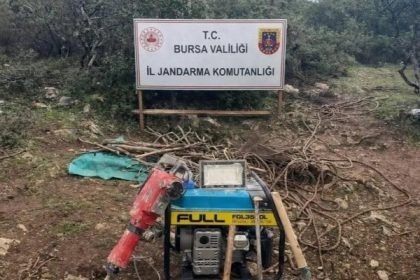 Defineciler pes dedirtti: 35 metrelik kaçak tünel ortaya çıkarıldı