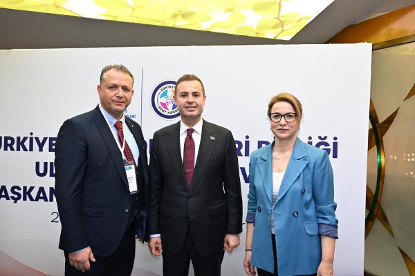 Kent konseylerinde devir teslim, Bandırma da törende yer aldı