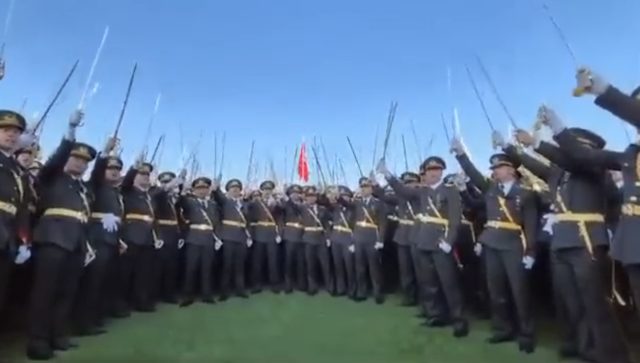Kılıçlı Yemin Davasında Teğmen Göreve Döndü 2 Screenshot 20260317 012458 YouTube