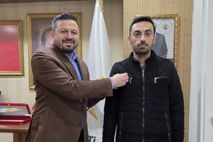 AK Parti Balıkesir’de katılımlar sürüyor