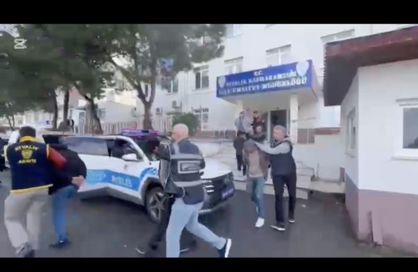 Ayvalık'ta Operasyon 37 kişi Gözaltında