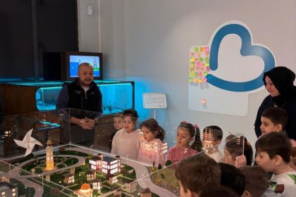 Balıkesir’de çevre merkezi, ilkokul öğrencilerini ağırladı