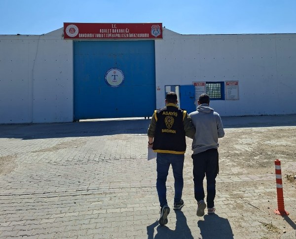 Bandırma’da 31 yıl hapis cezası olan şahıs yakalandı