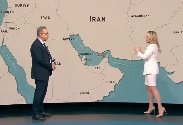 Dr.Eray Güçlüer ABD’nin Hürmüz dışında sürpriz hamle ihtimali düşük