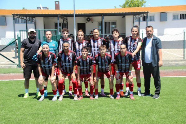 5’te 5 Yapan Bandırmagücü Play-Off’u Garantiledi 2 5’te 5 Yapan Bandırmagücü Play-Off’u Garantiledi