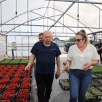 Gönen Belediyesi Kenti Kendi Ürettiği Çiçekler İle Güzelleştiriyor