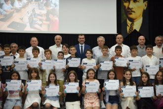  Gönen TECH10’da 288 Öğrenci Mezuniyet Sevinci Yaşadı