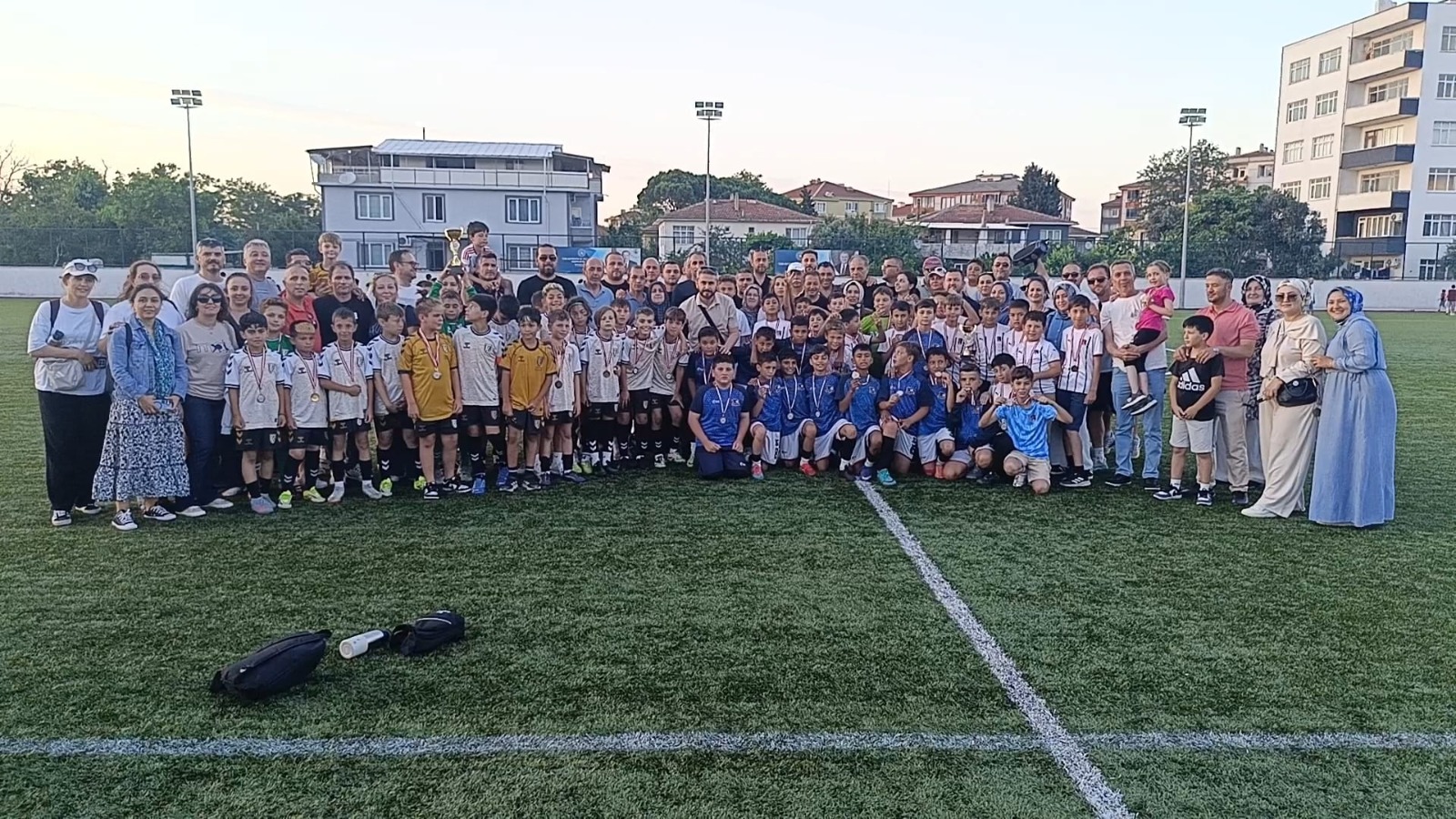 U11 Liginde Şampiyon Bandırma Gücü 2 Bandırmagücü 1-0 Çelikspor - Bandırmagücü SK, Balıkesir U11 Ligi Marmara Grubu'nda şampiyonluğunu ilan etti.